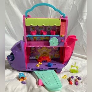 Polly Pocket Airways Adventure Playset